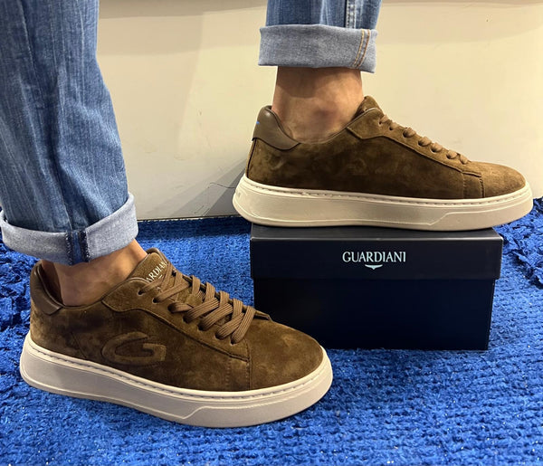 Sneakers uomo guardiani camoscio light chocolate new era 4519 agm451901