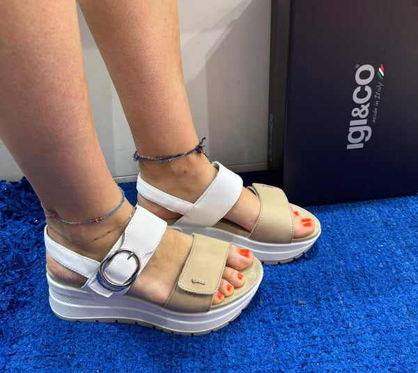 Sandalo zeppa donna igi&co pelle bianco/beige 7677600